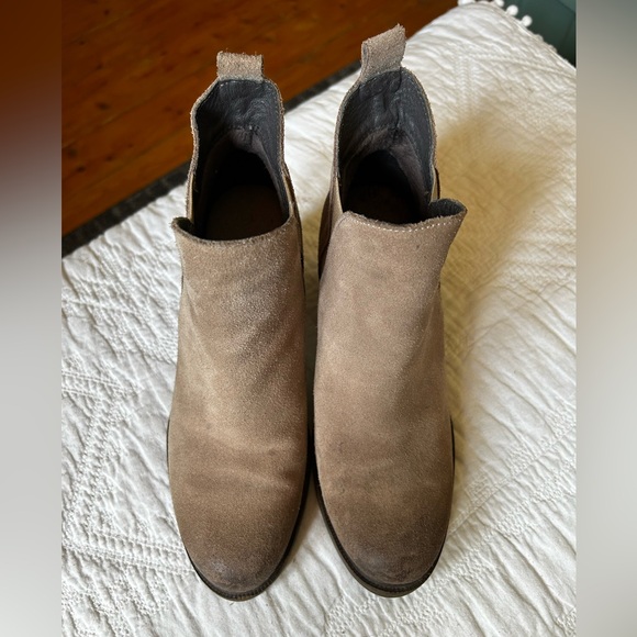 Browns-Artica exclusive ankle boots - Picture 3 of 8